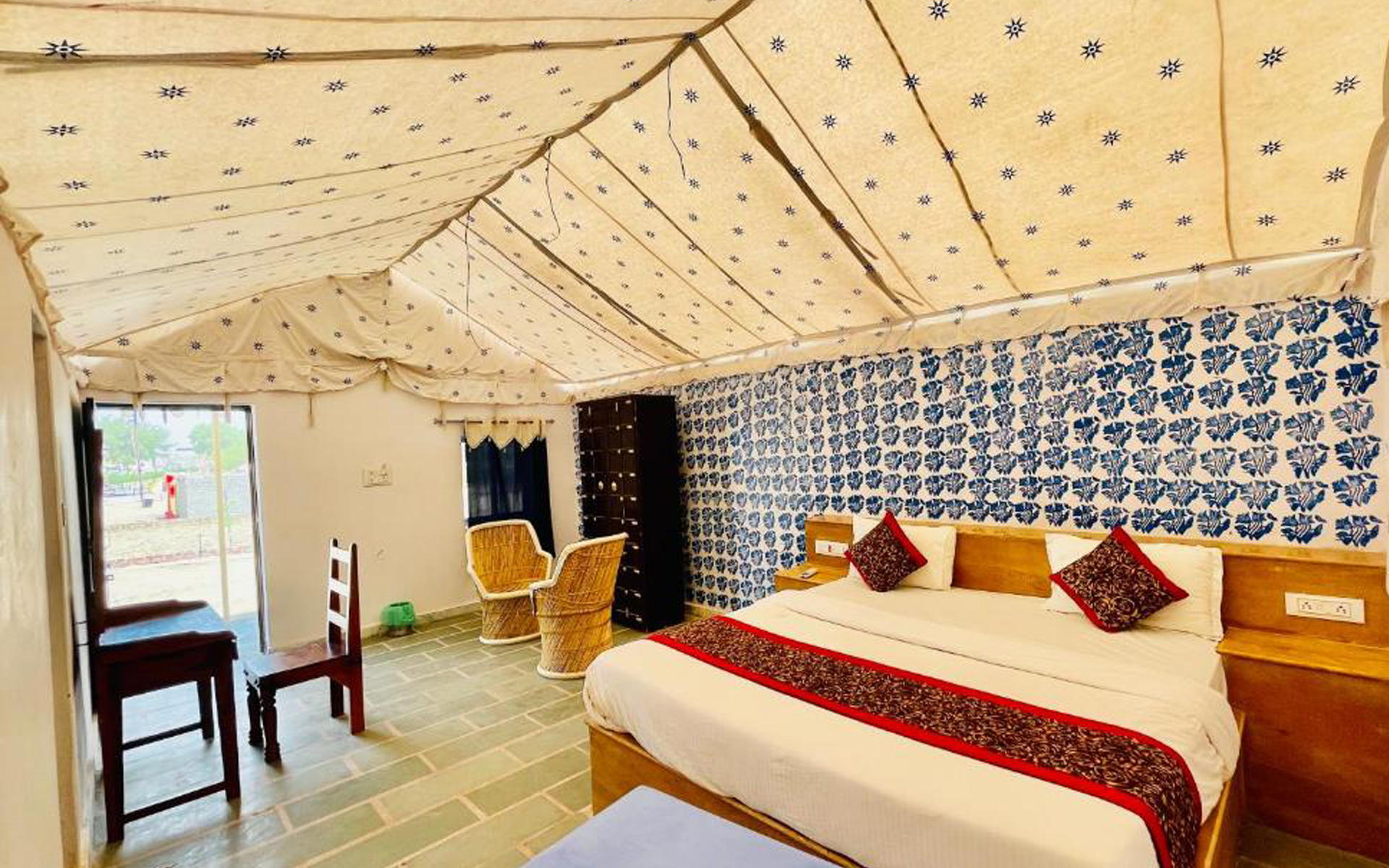 best camp in jaisalmer